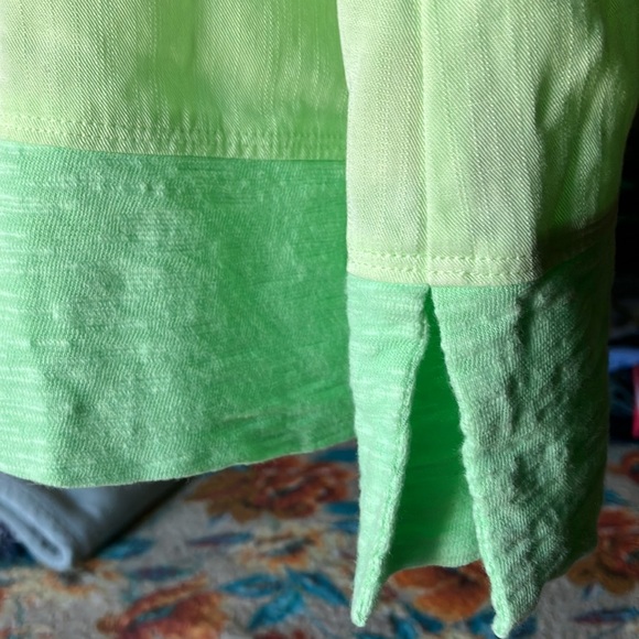 Pale Green, Two-Tone Plus-Size Blouse - Picture 4 of 8